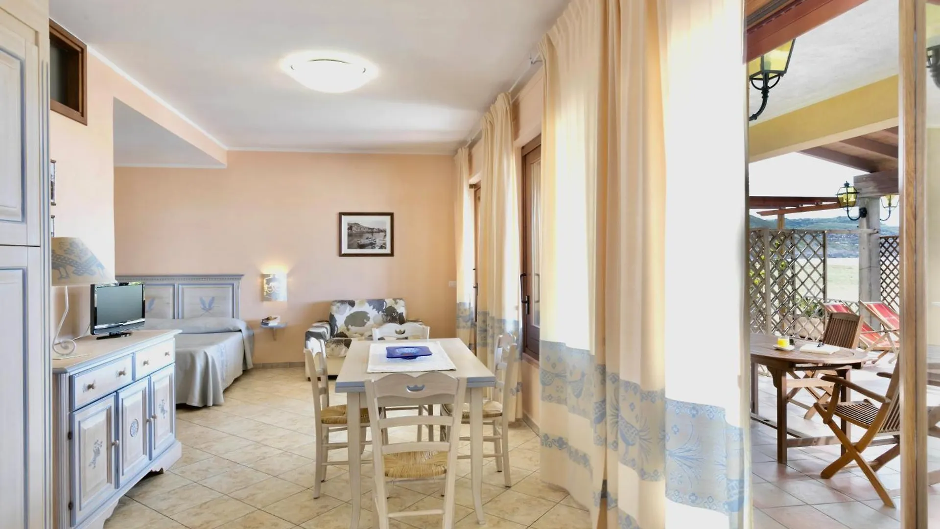 Isa-Residence With Private Beach In Bosa Marina Just 100 Meters From The Sea